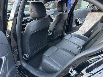 Mercedes A-klasse 180 136pk aut Bus.Sol. Luxury - nap - widescreen - leer - sfeerverl - front + line assist - camera - navi picture 67