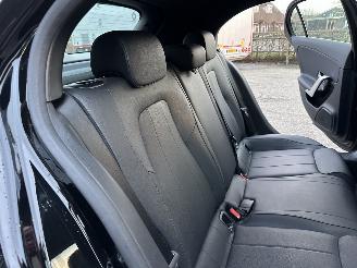 Mercedes A-klasse 180 136pk aut Bus.Sol. Luxury - nap - widescreen - leer - sfeerverl - front + line assist - camera - navi picture 73