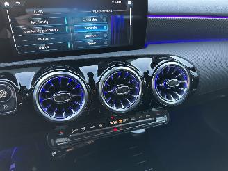 Mercedes A-klasse 180 136pk aut Bus.Sol. Luxury - nap - widescreen - leer - sfeerverl - front + line assist - camera - navi picture 12