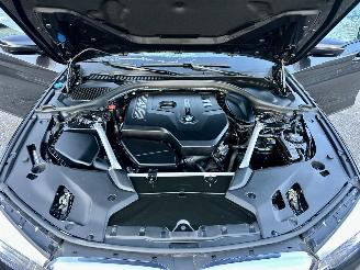 BMW 5-serie 530i 252pk aut + f1 High Exe Sportline sedan - head up - navi - camera - keyless - front + line + side assist picture 81