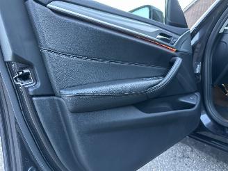 BMW 5-serie 530i 252pk aut + f1 High Exe Sportline sedan - head up - navi - camera - keyless - front + line + side assist picture 55