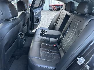 BMW 5-serie 530i 252pk aut + f1 High Exe Sportline sedan - head up - navi - camera - keyless - front + line + side assist picture 24