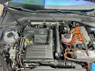 Volkswagen Golf Gereserveerd GTE 1.4 TSI 225pk aut + f1 5drs - nap - pano - leer - navi - camera - acc - front assist - schroefset + 18 inch picture 93