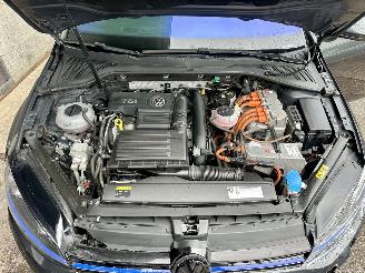 Volkswagen Golf Gereserveerd GTE 1.4 TSI 225pk aut + f1 5drs - nap - pano - leer - navi - camera - acc - front assist - schroefset + 18 inch picture 94