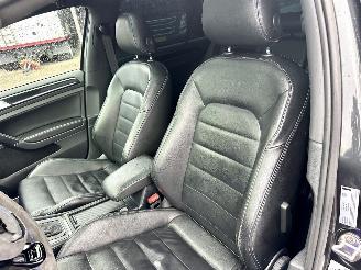 Volkswagen Golf Gereserveerd GTE 1.4 TSI 225pk aut + f1 5drs - nap - pano - leer - navi - camera - acc - front assist - schroefset + 18 inch picture 41