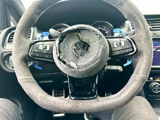 Volkswagen Golf Gereserveerd GTE 1.4 TSI 225pk aut + f1 5drs - nap - pano - leer - navi - camera - acc - front assist - schroefset + 18 inch picture 17