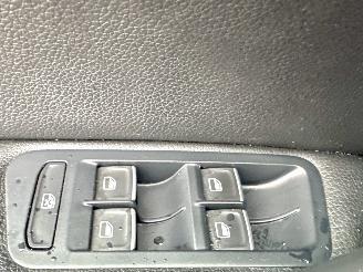 Volkswagen Golf Gereserveerd GTE 1.4 TSI 225pk aut + f1 5drs - nap - pano - leer - navi - camera - acc - front assist - schroefset + 18 inch picture 39