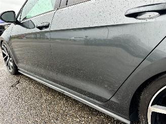 Volkswagen Golf Gereserveerd GTE 1.4 TSI 225pk aut + f1 5drs - nap - pano - leer - navi - camera - acc - front assist - schroefset + 18 inch picture 77