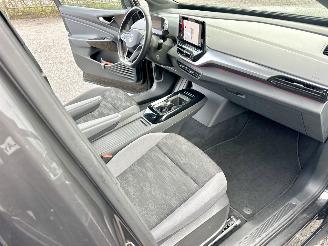 Volkswagen ID.4 Pro 77kWh 204pk aut - 92dkm nap - navi - cam - stuurverw - sfeerverl - keyless - front + line assist - standkachel picture 21