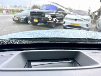 Mercedes C-klasse 250 AMG 211pk aut + F1 sedan - pano - hud - luchtvering - burmester - leer - front + line + side + stuur assist picture 16