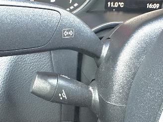 Mercedes C-klasse 250 AMG 211pk aut + F1 sedan - pano - hud - luchtvering - burmester - leer - front + line + side + stuur assist picture 37