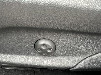 Mercedes C-klasse 250 AMG 211pk aut + F1 sedan - pano - hud - luchtvering - burmester - leer - front + line + side + stuur assist picture 61