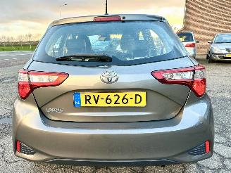 Toyota Yaris 1.0 VVT-i 69pk Comfort 5drs - nap - front + line assist - airco - bleutooth - aux - usb - stuurbediening picture 6