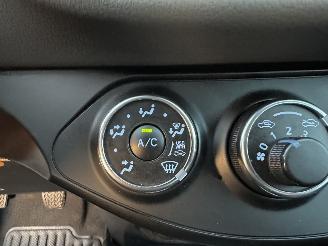 Toyota Yaris 1.0 VVT-i 69pk Comfort 5drs - nap - front + line assist - airco - bleutooth - aux - usb - stuurbediening picture 17