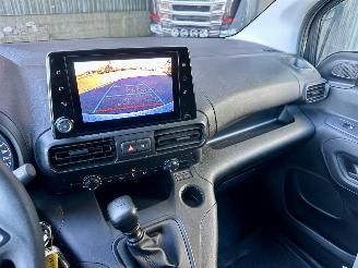 Opel Combo 1.5D 102pk 6-bak euro.6 L1/H Luxe - 45dkm nap - navi - camera - stoelverw - pdc - 2x schuifdeur - zonnepanelen dak picture 37