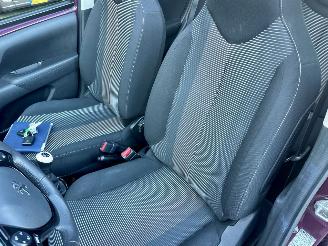 Peugeot 108 1.0 e-VTi 69pk Première CabrioTop - nap - camera - keyless entry + start - elektr dak - clima - cruise - carplay picture 43