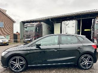 Coche accidentado Seat Ibiza 1.0 TSI 95pk FR Bus Intense - nap - navi - camera - 18 inch - keyless entry + start - front assist - CarPlay 2019/1