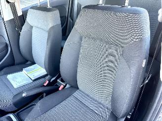 Volkswagen Polo Gereserveerd 1.4-16V 86pk dsg aut Comfortl 5drs - nap - airco - cruise - 4x elektr ramen - esp - boekjes + 2x sleutels op afstandbed picture 42