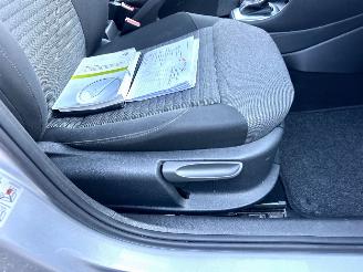 Volkswagen Polo Gereserveerd 1.4-16V 86pk dsg aut Comfortl 5drs - nap - airco - cruise - 4x elektr ramen - esp - boekjes + 2x sleutels op afstandbed picture 40