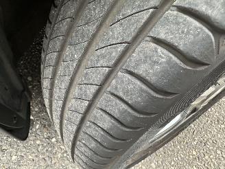 Hyundai Ix20 1.6i 125pk automaat Premium - nap - pano - leer - stuur + stoelverw - navi - camera - 1e eig - pdc v+a picture 72