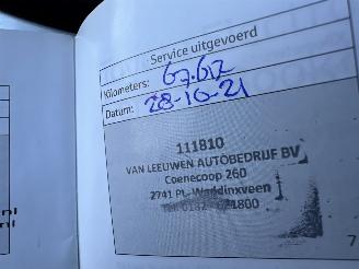 Toyota Auris Touring Sports 1.8 Hybrid 123pk aut - pano - nap - camera - navi - keyless start - parelmoer - privacy glass - org nl picture 35