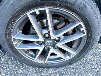 Toyota Auris Touring Sports 1.8 Hybrid 123pk aut - pano - nap - camera - navi - keyless start - parelmoer - privacy glass - org nl picture 70