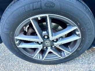 Toyota Auris Touring Sports 1.8 Hybrid 123pk aut - pano - nap - camera - navi - keyless start - parelmoer - privacy glass - org nl picture 72