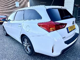 Toyota Auris Touring Sports 1.8 Hybrid 123pk aut - pano - nap - camera - navi - keyless start - parelmoer - privacy glass - org nl picture 7