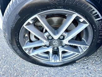 Toyota Auris Touring Sports 1.8 Hybrid 123pk aut - pano - nap - camera - navi - keyless start - parelmoer - privacy glass - org nl picture 14