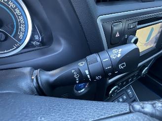 Toyota Auris Touring Sports 1.8 Hybrid 123pk aut - pano - nap - camera - navi - keyless start - parelmoer - privacy glass - org nl picture 40