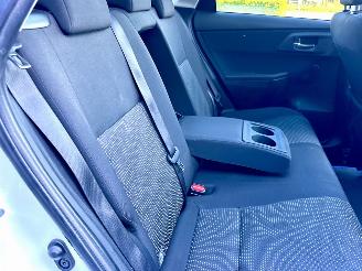 Toyota Auris Touring Sports 1.8 Hybrid 123pk aut - pano - nap - camera - navi - keyless start - parelmoer - privacy glass - org nl picture 62