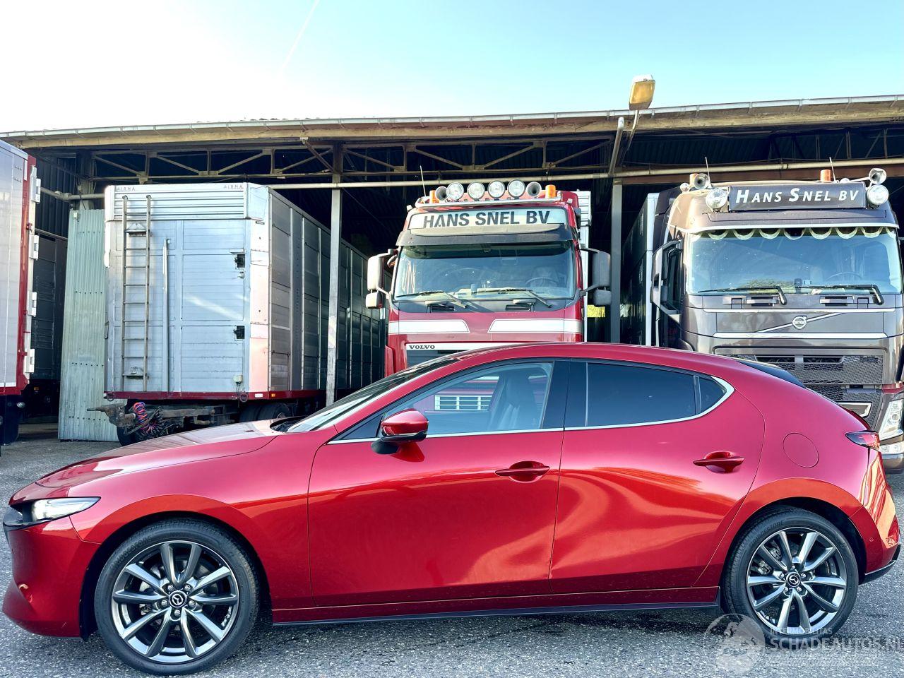 Mazda 3 gereserveerd 2.0 e-SkyActiv-X Hybrid aut 180 Luxury - nap - Hud - 360 cam - leer - stuur + stoelverw - bose - memory - keyless