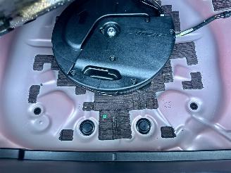 Mazda 3 gereserveerd 2.0 e-SkyActiv-X Hybrid aut 180 Luxury - nap - Hud - 360 cam - leer - stuur + stoelverw - bose - memory - keyless picture 13