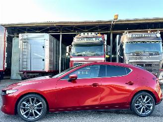  Mazda 3 gereserveerd 2.0 e-SkyActiv-X Hybrid aut 180 Luxury - nap - Hud - 360 cam - leer - stuur + stoelverw - bose - memory - keyless 2019/9