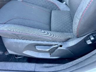 Ford Fiesta 1.0T EcoBoost ST-Line 5drs - nap - navi - clima + cruise - zwarte hemel - pdc - trekh - licht + regensensor picture 37