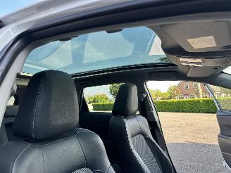 Toyota Auris Touring Sports 1.8 Hybrid 123pk aut Lease pro - pano - nap - front + line + park assist - keyless entry + start - stoelverw picture 15