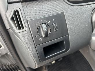 Mercedes Vito Gereserveerd 110 2.2 CDI 95pk 6-bak 320 Functional - nap - airco - 3 pers - leer - elektr pakket - facelift model picture 37