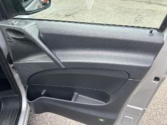 Mercedes Vito Gereserveerd 110 2.2 CDI 95pk 6-bak 320 Functional - nap - airco - 3 pers - leer - elektr pakket - facelift model picture 34