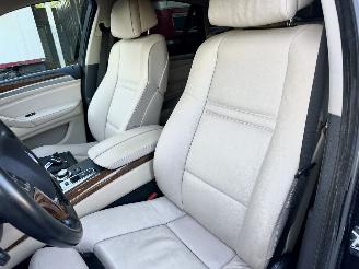 BMW X6 xDrive50i 4.4 TwinTurbo 408pk 8-traps aut + f1 Exe - facelift - hud - 22 inch - softclose - stuurverw - keyless picture 16
