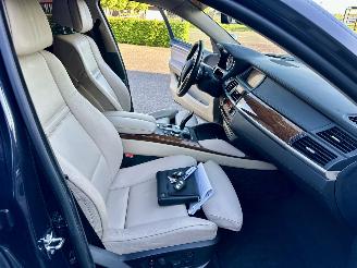 BMW X6 xDrive50i 4.4 TwinTurbo 408pk 8-traps aut + f1 Exe - facelift - hud - 22 inch - softclose - stuurverw - keyless picture 58