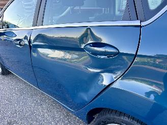 Ford Fiesta 1.25i 82pk Titanium 5drs - 94dkm nap - airco - cruise - licht + regensensor + aut dimmend binnenspiegel - lmv picture 11