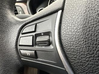 BMW 3-serie Touring 320i 184pk 8-traps aut High Executive - nap - xenon - beige leer - stoelverw - navi - pdc - elektr klep picture 42
