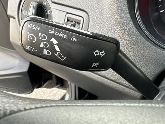 Volkswagen Polo 1.4 TDI 75pk BlueMotion 5drs - navi - clima - cruise - facelift - bleutooth - pdc v+a - front assist - privacy glass picture 20