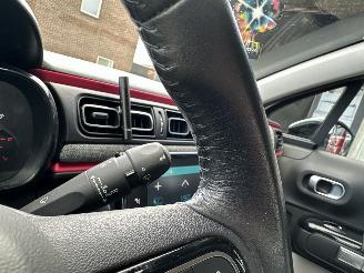 Citroën C3 1.2 PureTech 82pk ELLE - nap - navi - pdc - line assist - lmv - carplay - clima - cruise - grijs dak picture 27