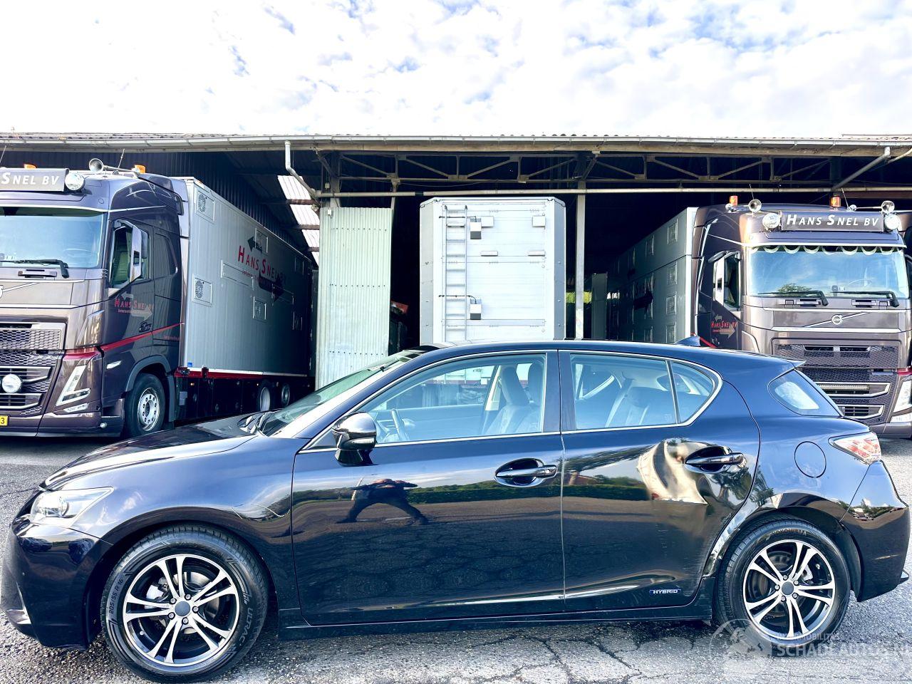 Lexus Ct 200h Hybrid 123pk aut Business Line - nap - navi - camera - dealer onderhouden - licht + regens + dimmend spiegel