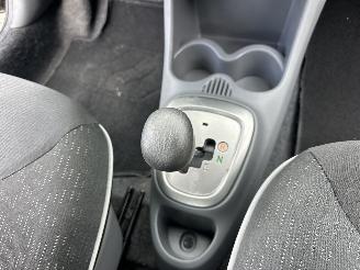 Peugeot 107 Gereserveerd 1.0-12v automaat 68pk XS 5drs - nap - carplay - airco - 49dkm - elektr ramen - toerenteller picture 39