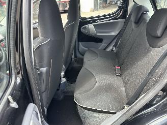 Peugeot 107 Gereserveerd 1.0-12v automaat 68pk XS 5drs - nap - carplay - airco - 49dkm - elektr ramen - toerenteller picture 24