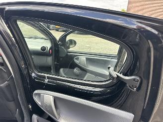Peugeot 107 Gereserveerd 1.0-12v automaat 68pk XS 5drs - nap - carplay - airco - 49dkm - elektr ramen - toerenteller picture 59