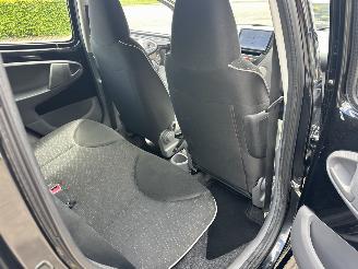 Peugeot 107 Gereserveerd 1.0-12v automaat 68pk XS 5drs - nap - carplay - airco - 49dkm - elektr ramen - toerenteller picture 62
