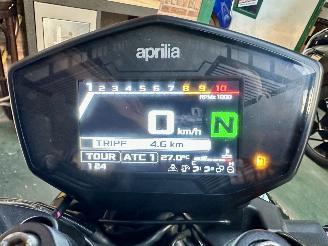 Aprilia  SHIVER 900 - led knipperlichten - drive modus - carbon spatbord - verstelbaar achterveer - stickersset picture 8